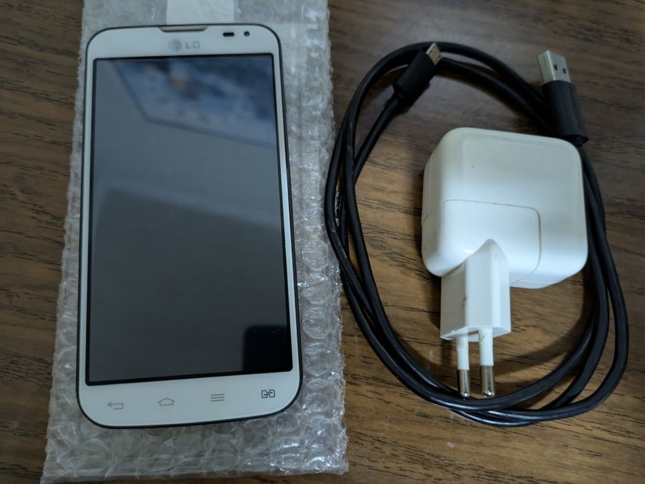 Смартфон (телефон) LG L90 Duo