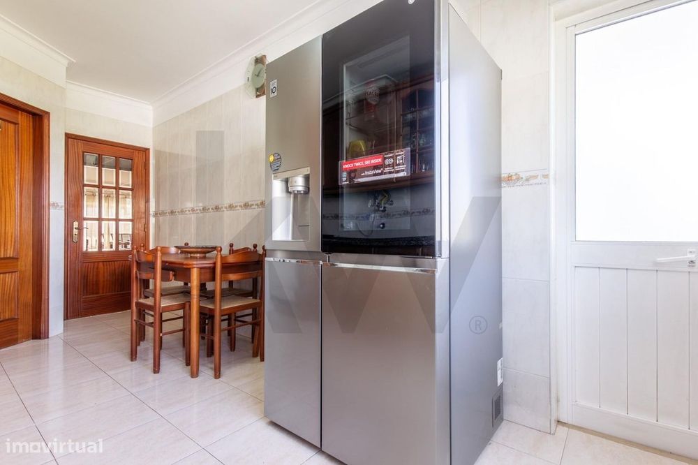 Apartamento T3 com Suíte, Lareira, Três Varandas e Arrecadação | Monti