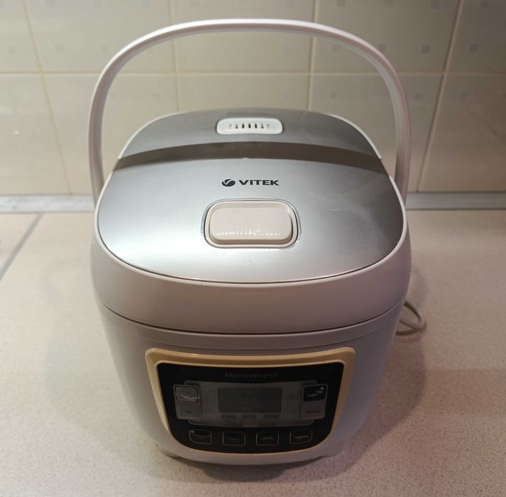 Мультиварка VITEK VT-4204 GY