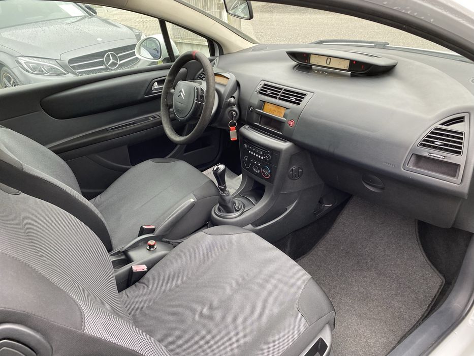 Citroen C4 1.6 HDI - Com Garantia!