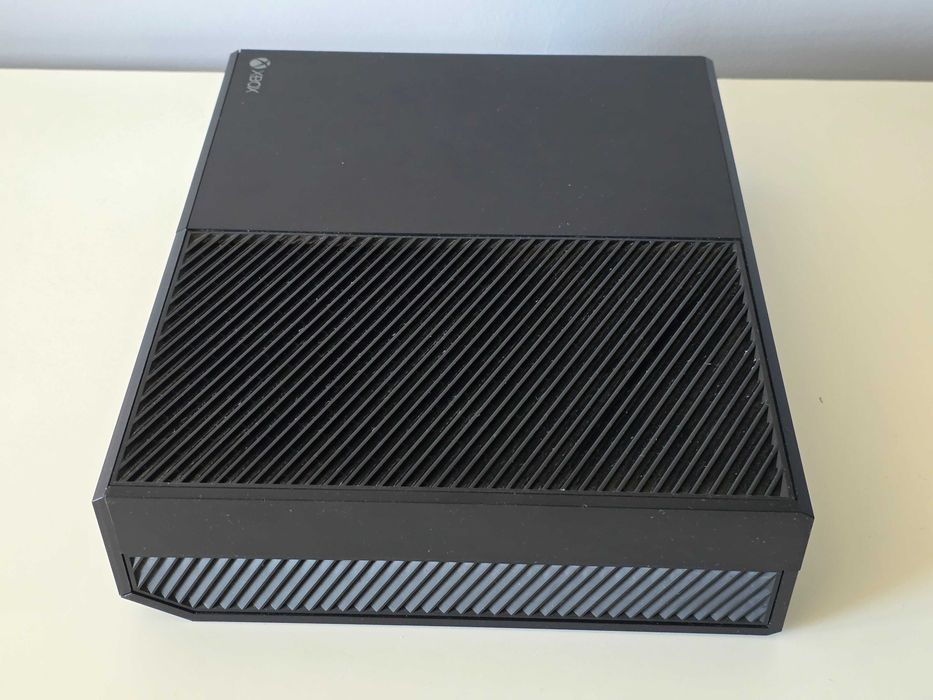 Konsola Microsoft XBOX One 1TB zestaw