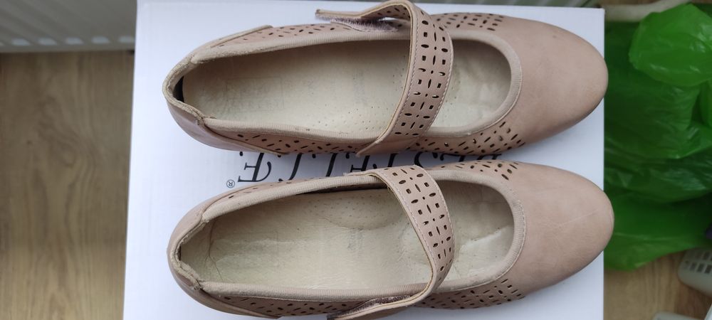 Buty Easy Street, roz. 4,5  skórzane