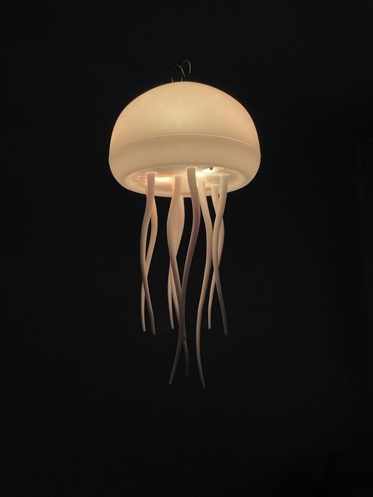 Нічник-медуза з рухомими щупальцями та змінним світлом USB