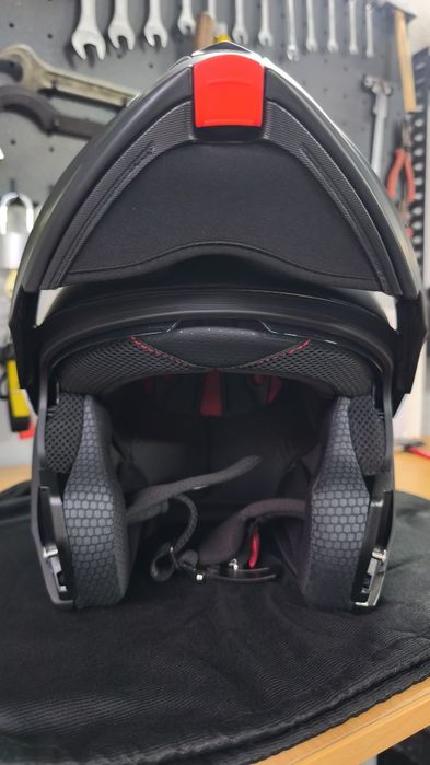Мото шолом  MT Genesis SV Pure A1