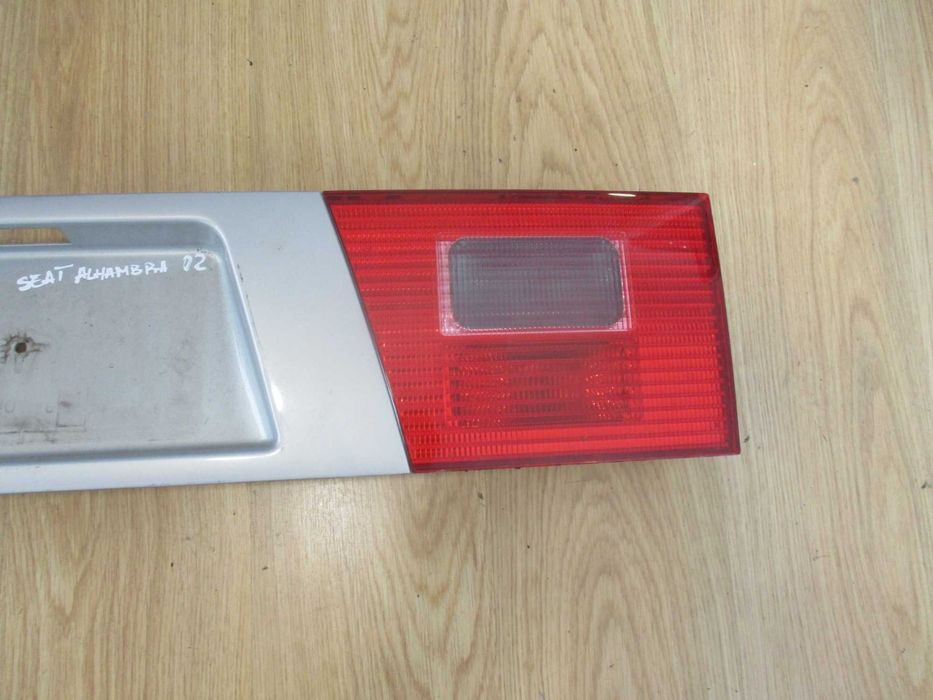 Farolim Refletor central mala Seat Alhambra/ VW Sharan 2002