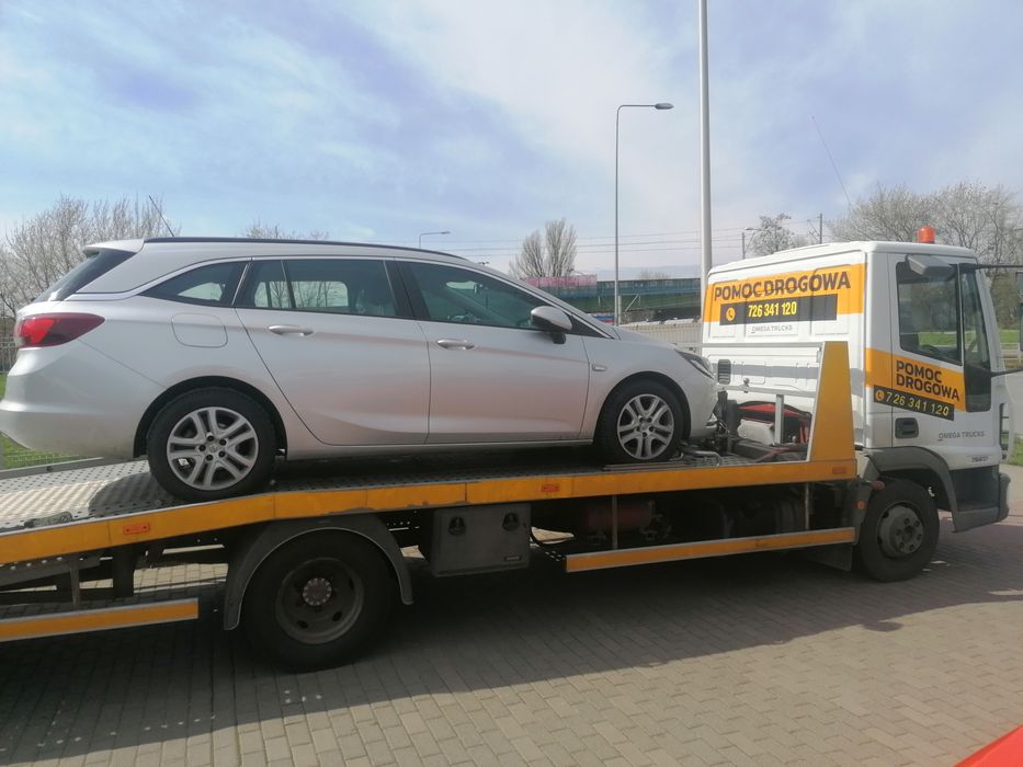 Laweta Transport Maszyn Pomoc Drogowa