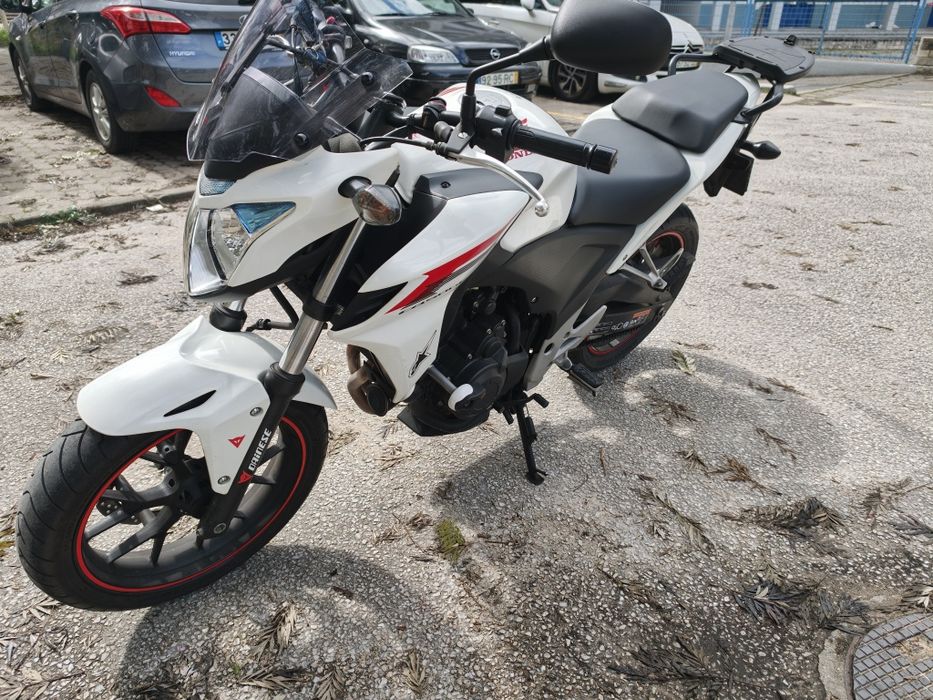 Honda CB 500 F impecável de garagem