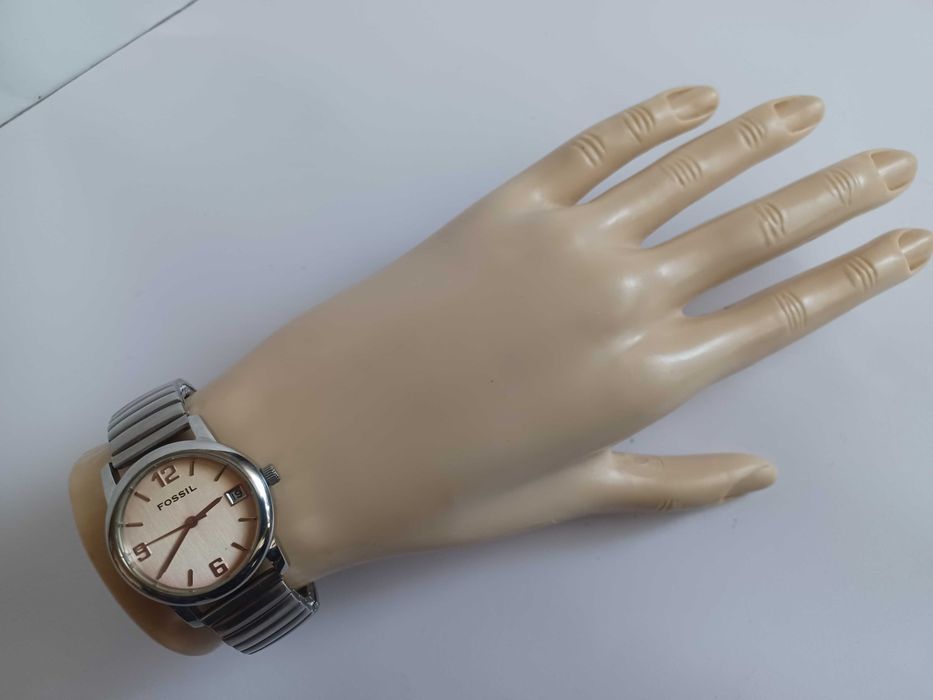 Жіночий годинник Fossil JR-8730, кварц, механізм Ronda, Швейцарія.