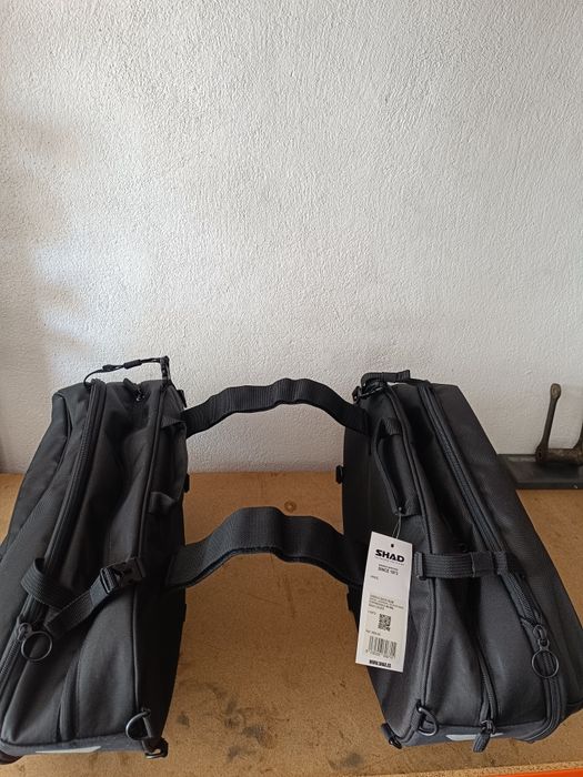 Malas Laterais SHAD SL58 + Suportes Honda CB650R | NOVAS