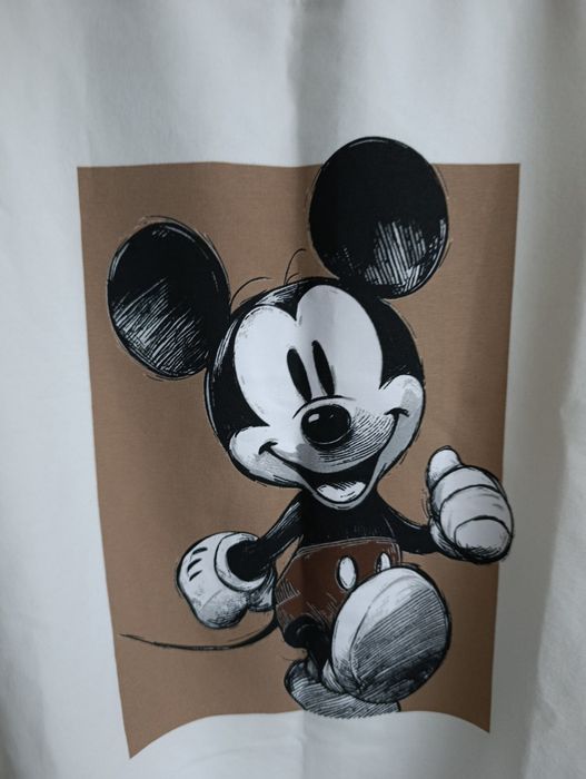 Megi - bluz z pięknym motywem Miki