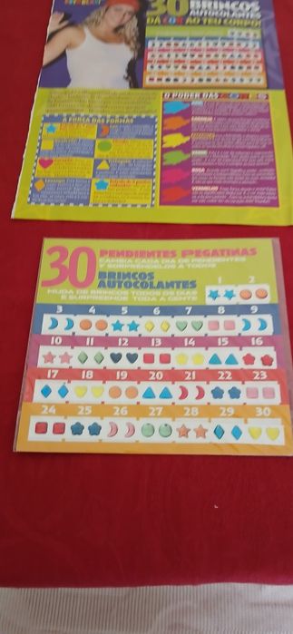 30 brincos autocolantes da Super Pop, selados