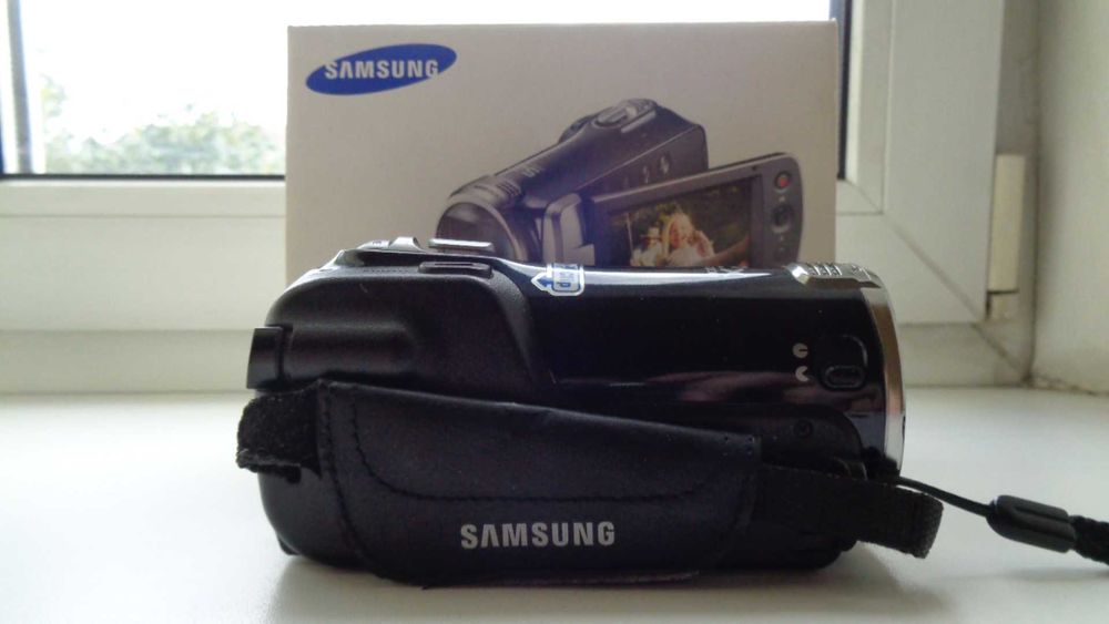 Цифрова Відеокамера Samsung HMX-F90BP Black H0BA