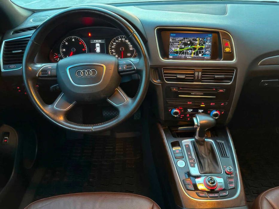 Audi Q5 quattro Premium Plus      2014