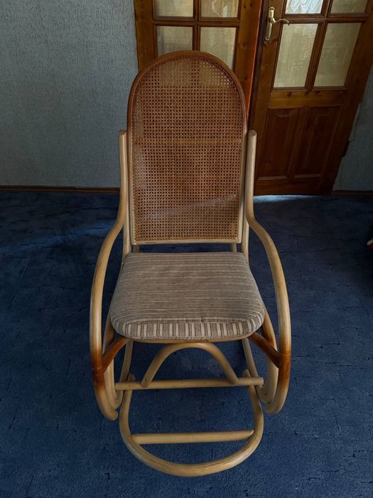 Крісло гойдалка Бріз ротанг