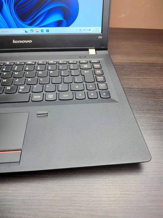 SMUKŁY LAPTOP | Lenovo E31-80 | i3-6006U | 8GB RAM | 128SSD | Win11