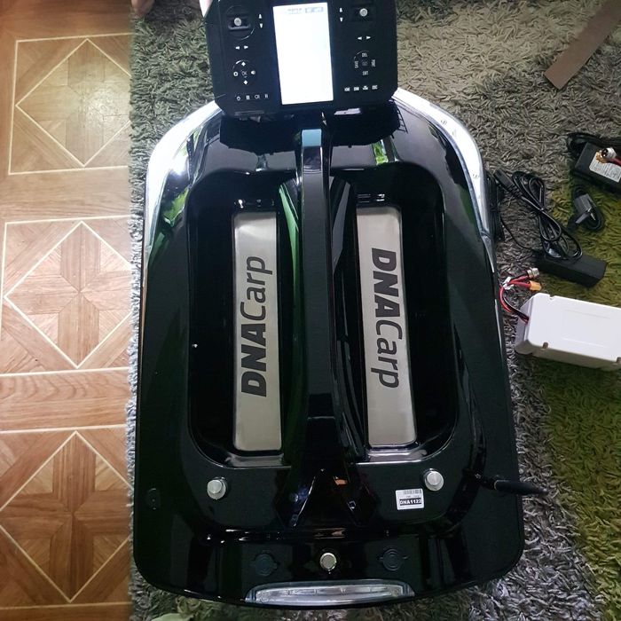 Łódka zanętowa DNA CARP