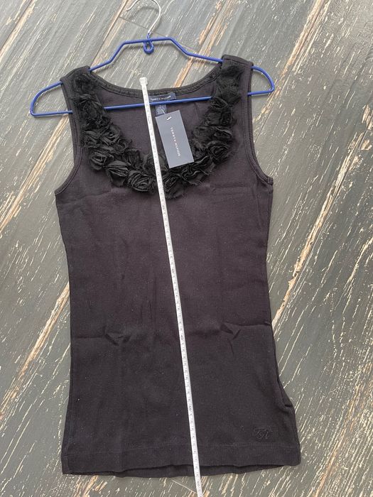 Tommy Hilfiger original. Майка трикотаж в рубчик с жабо. Р М