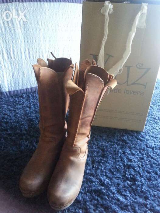 Botas XUZ com Atilhos 37