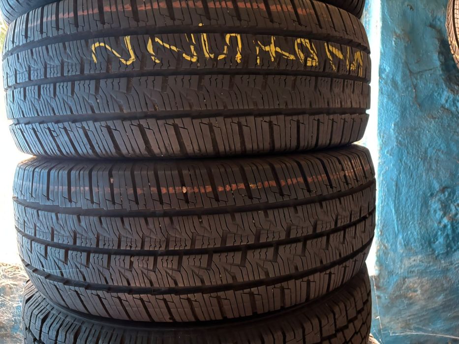 Pneus 225/70/15 semi novos