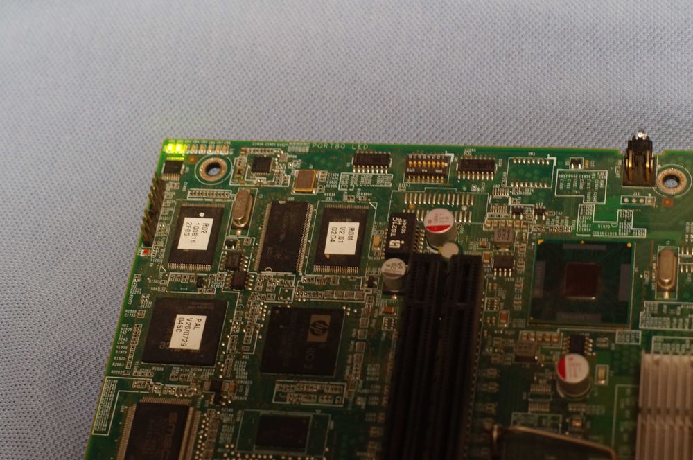 HP SE1120 G7 591747-001 2*s1366 DDR3 ECC REG 2кулери Xeon X5650 Z800