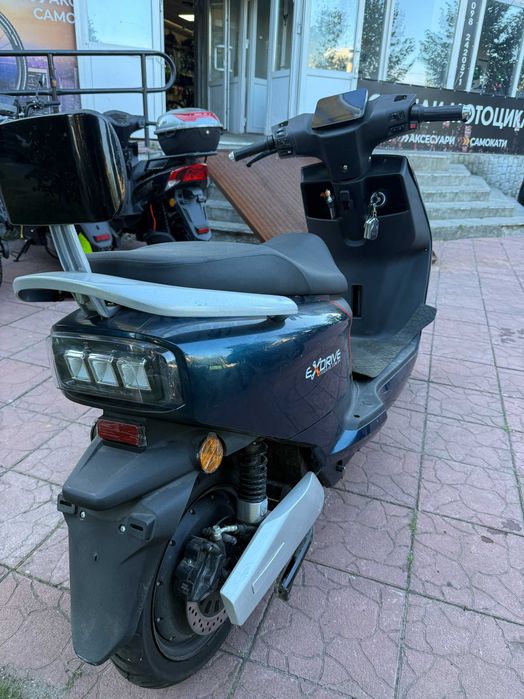 Електроскутер EXDRIVE