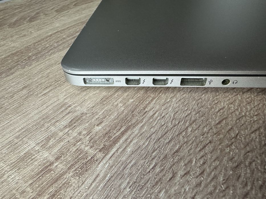 Macbook pro 15 2014 16 gb нова батарея