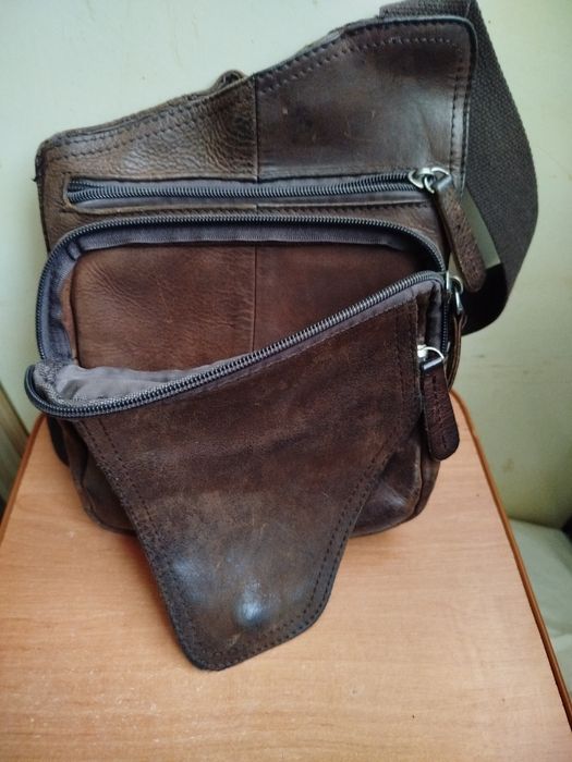 Продам мужскую кожаную сумку