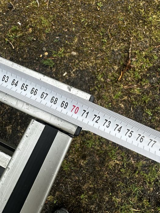 Solidny wózek wykonany z systemowych profili aluminiowych Bosch Rexroth