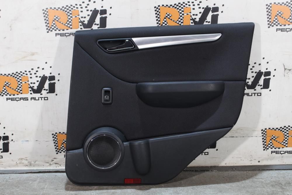Forra / revestimento genérico MERCEDES-BENZ Classe B (W245)