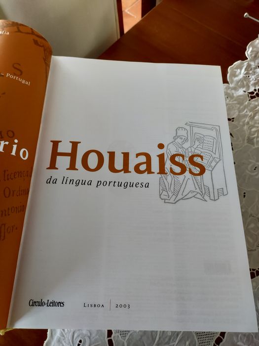 Dicionário Houaiss da língua portuguesa. Última versão.