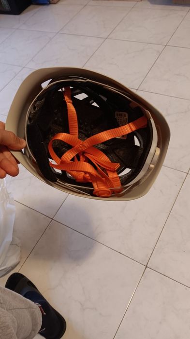 Pés de Gato EB Guardian 3.0 + Arnês Black Diamond + Capacete