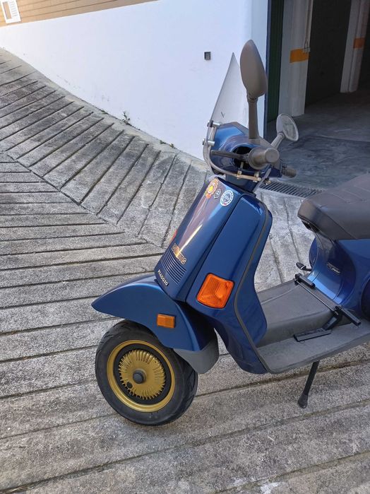 Vespa Piaggio COSA 200
