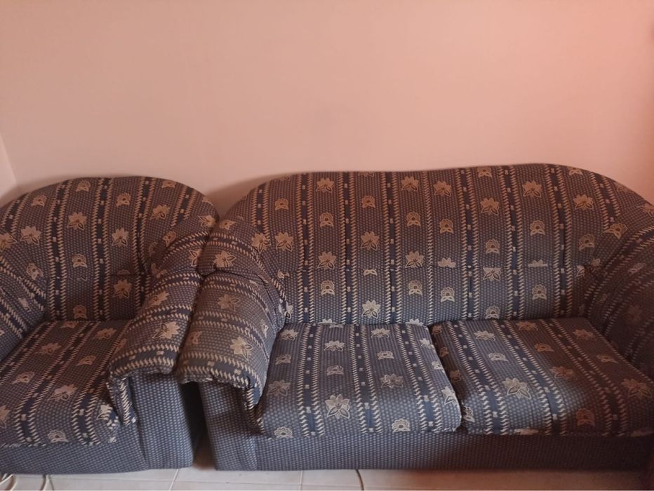 3 sofás usados em bom estado