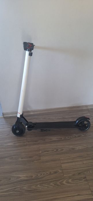 Hulajnoga elektryczna