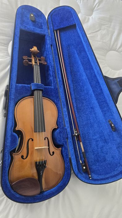 Violin 4/4 Stentor Student I com arco e mala