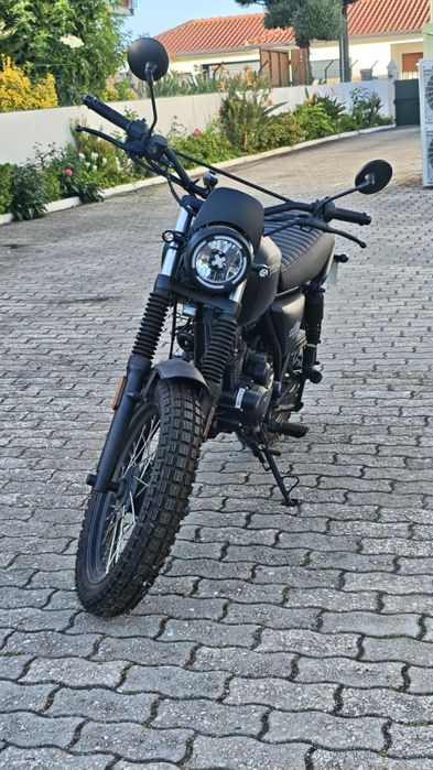 Mota Brixton Felsberg 125 (2023)