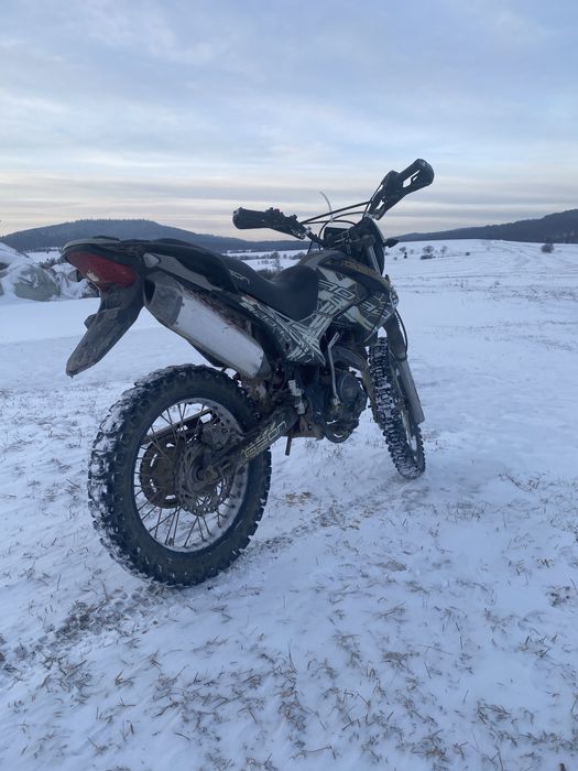 Продам GEON X-ROAD 250