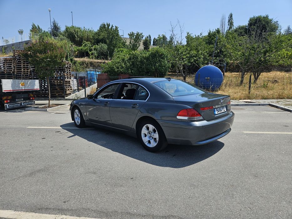 BMW 735 — fotografia 5