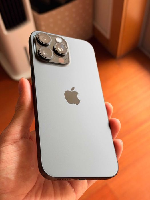 iPhone 16 Pro Max 256GB - com Apple Care Plus