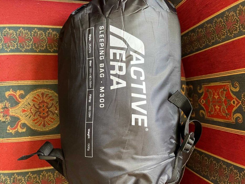 Śpiwór Mumia Active Era M300 czarno-szary 220x80x55 cm