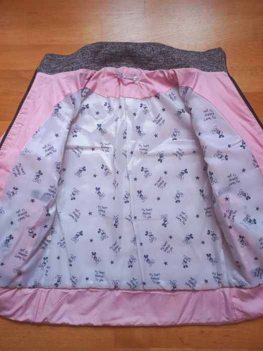 Жіноча куртка вітривка розмір S