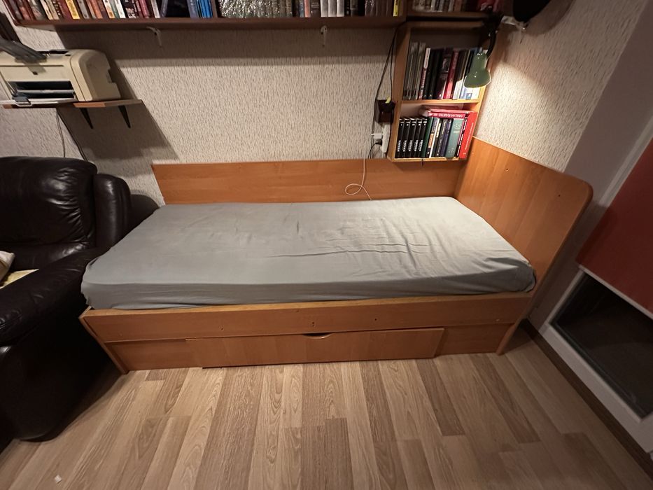 Кровать + ортопедический матрас.