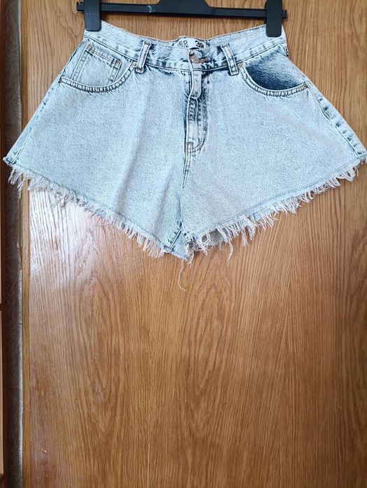 Джинсові шорти на літо