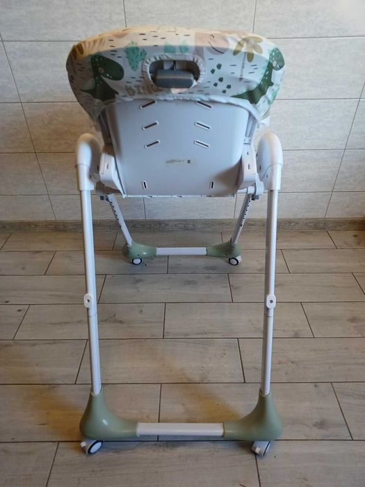 Продам стільчик для годування.