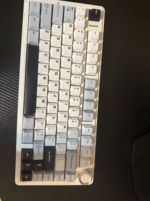 Sprzedam klawiature aula f75