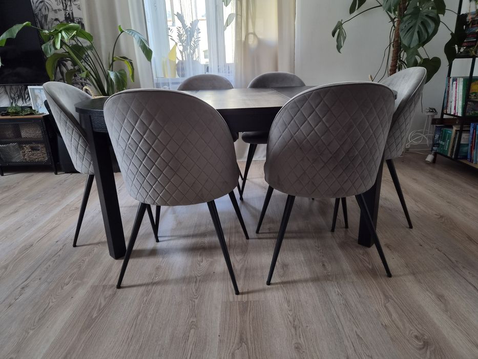 Stół Ikea Bjursta plus 6 krzeseł Jysk