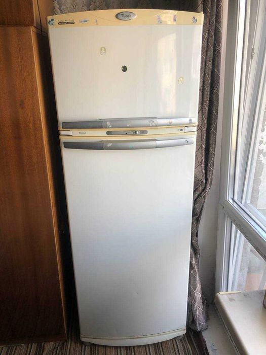 Продам холодильник Whirlpool ARC 4010: 7 500 грн. - Холодильники