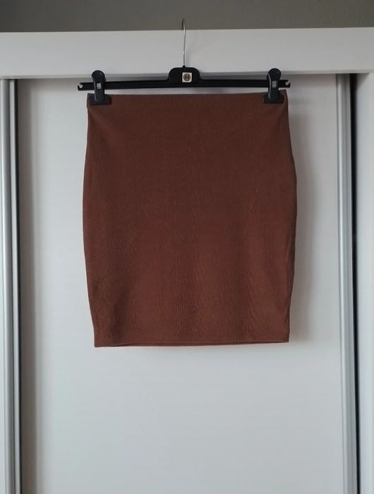 Brązowa prążkowana spódnica rozm S