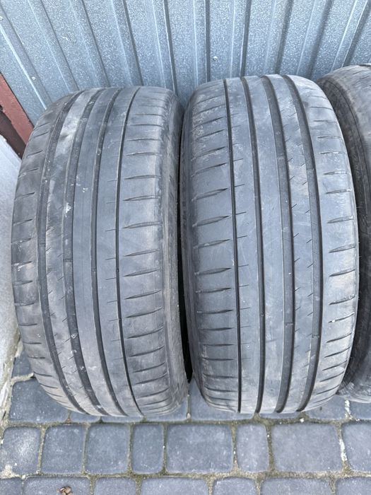 Opony letnie Michelin Pilot Sport 4    225x45 r19