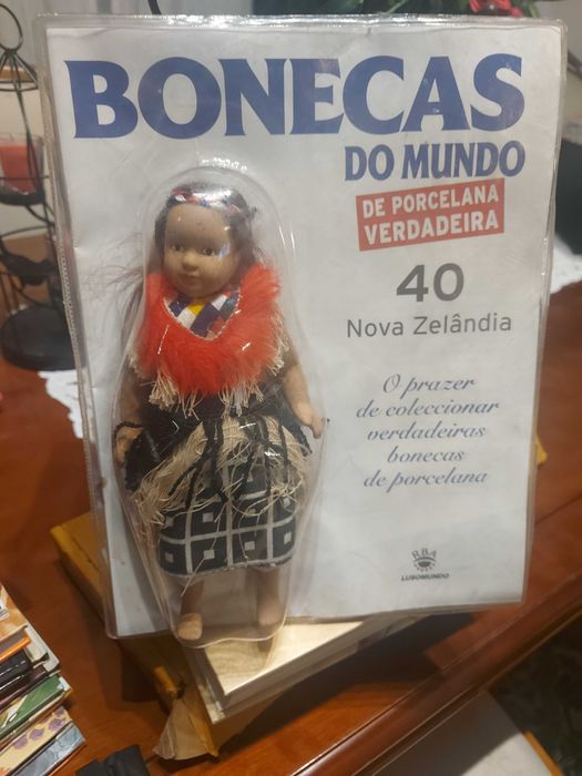 Boneca nº 40 Nova Zelândia da Coleção de bonecas de porcelana do Mundo